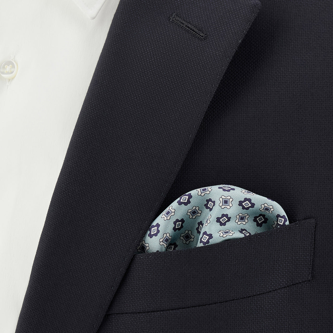 Brianza green pocket square in pure printed silk with a patterned motif