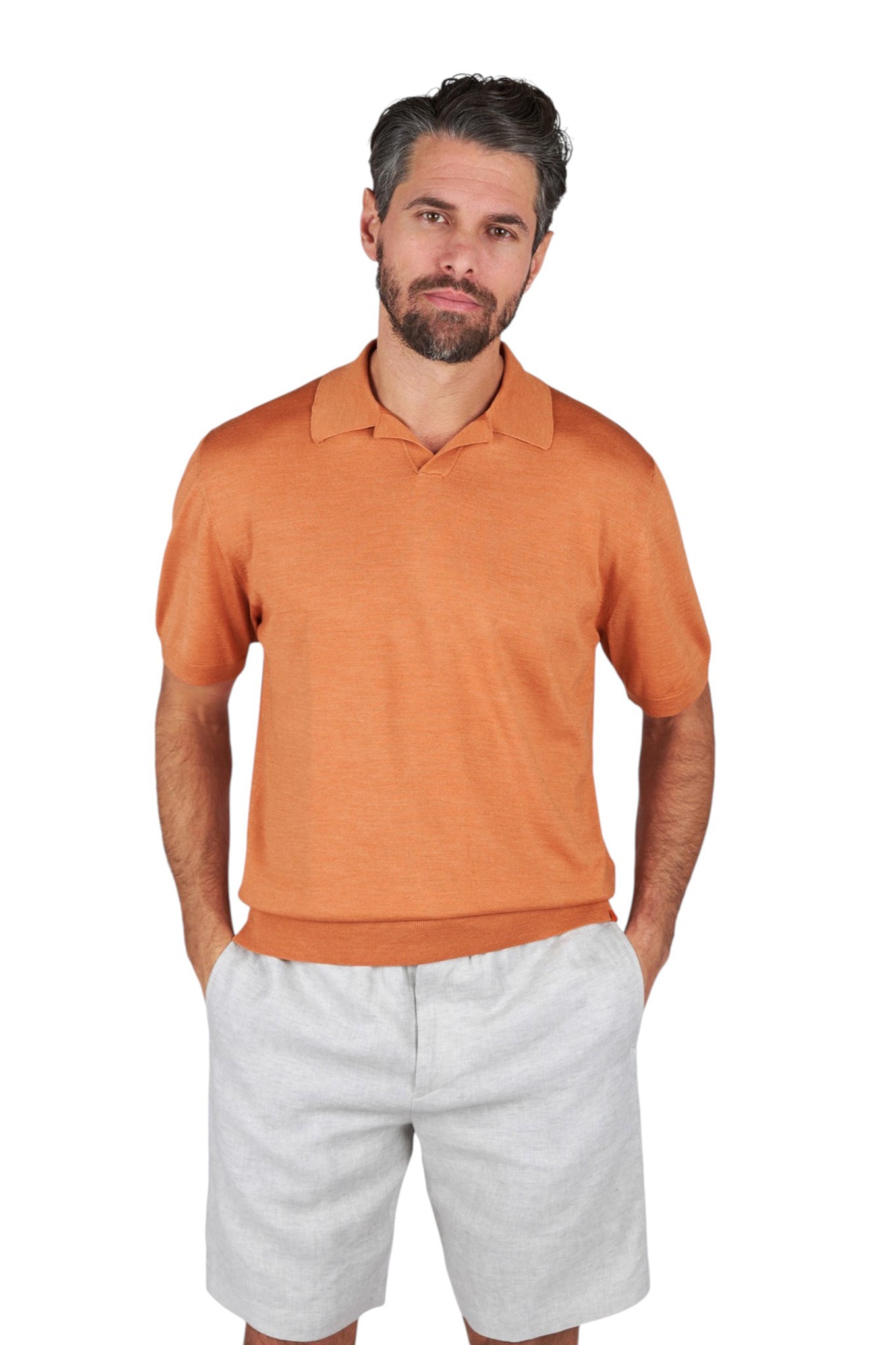 Open?collar polo in wool and silk
