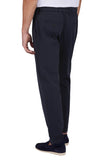 Dynamic chino trousers with pleats