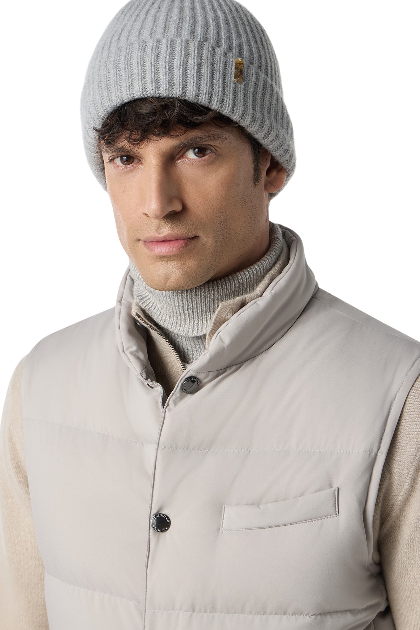 Beige quilted bodywarmer made of technical poplin